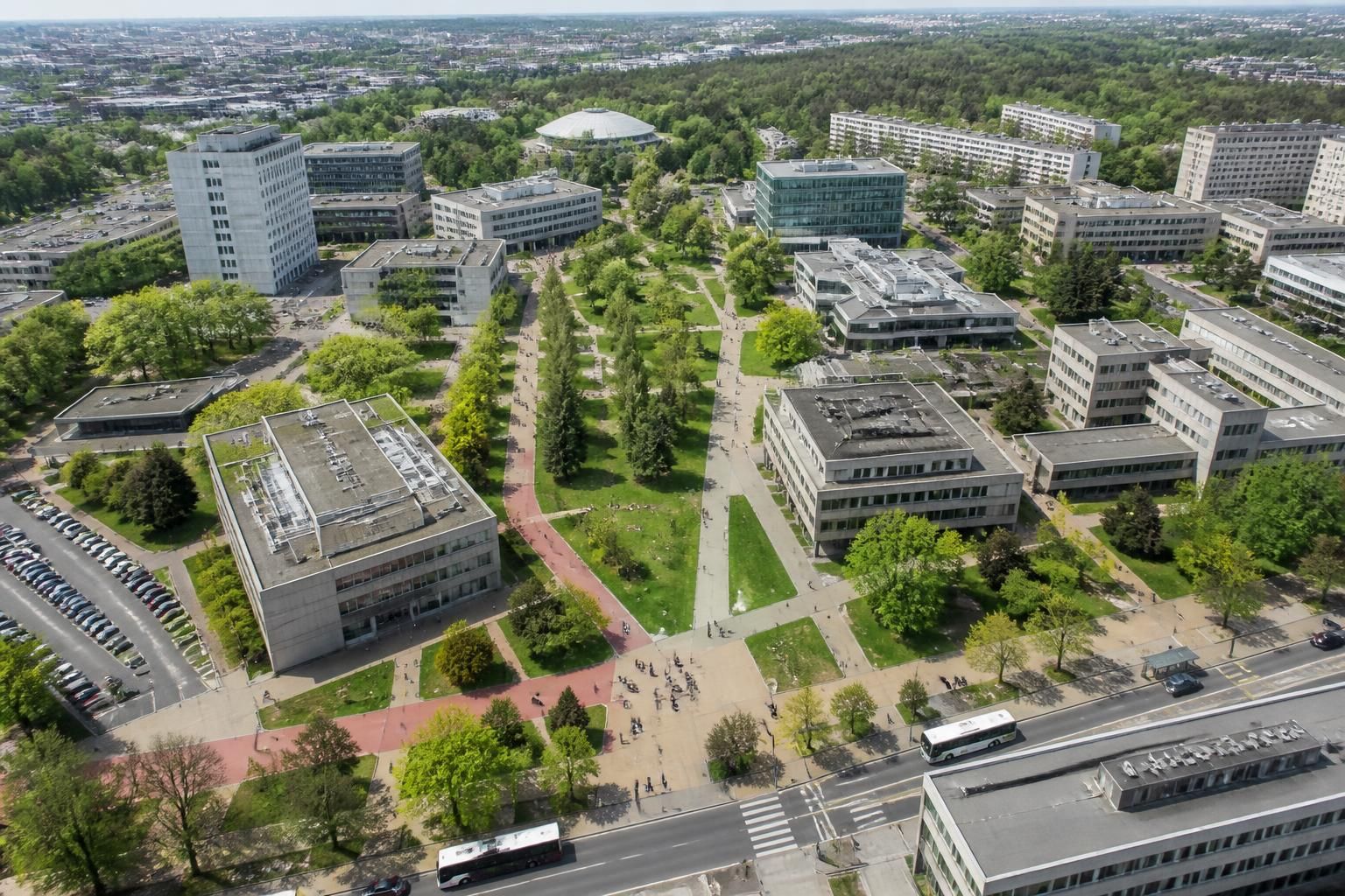 découvrez comment vous orienter facilement sur le campus de nanterre université grâce à notre carte détaillée et nos conseils pratiques pour trouver vos bâtiments et services rapidement.